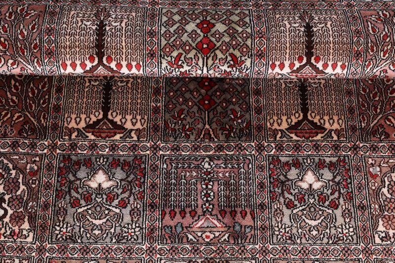 Ghom Orientteppich 127 × 186 cm, Seide, handgeknüpft