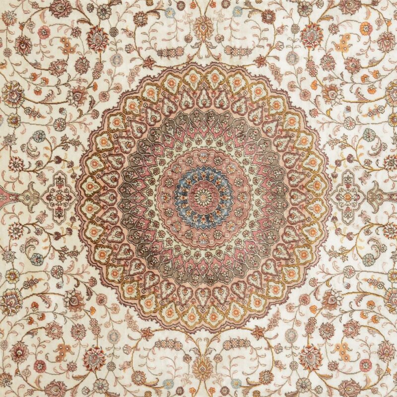 Ghom Orientteppich 280 × 355 cm, Seide, handgeknüpft