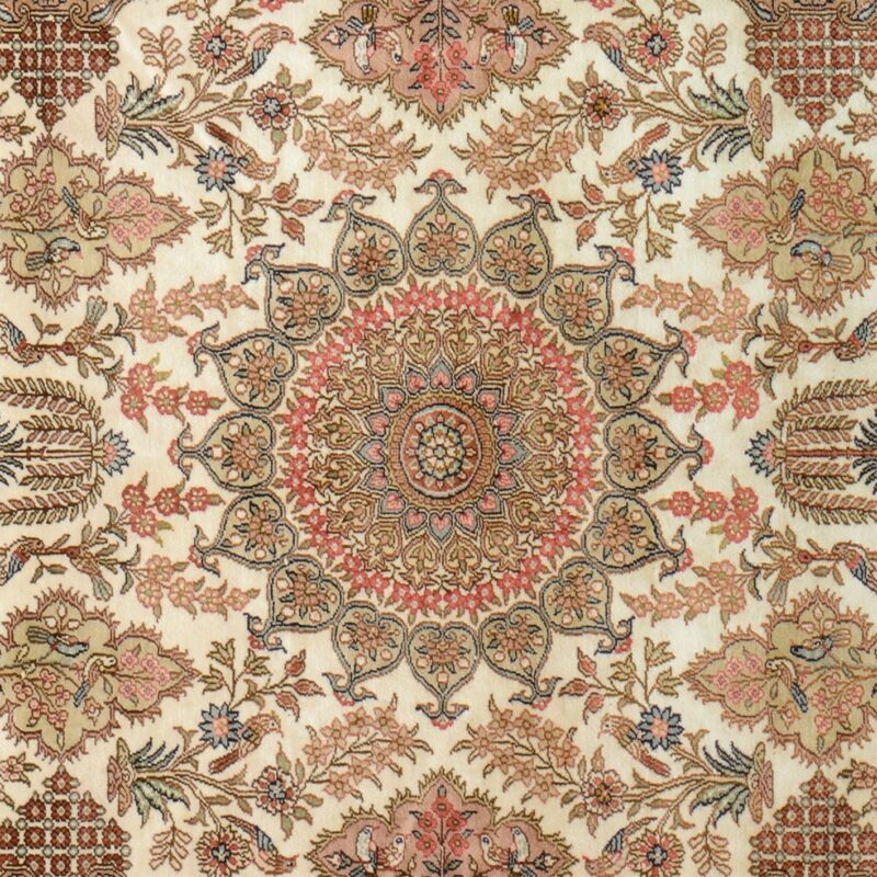 orientteppich-hereke-124-x-181-cm-seide-handgeknupft-antik-3.jpg Hereke Orientteppich 124 × 181 cm, Seide, handgeknüpft antik