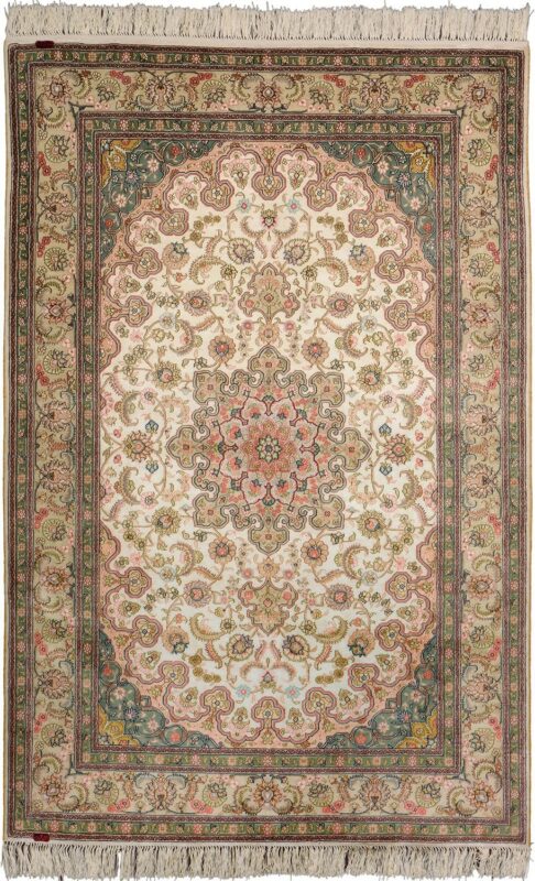 Hereke Orientteppich 126 × 186 cm, Seide, handgeknüpft