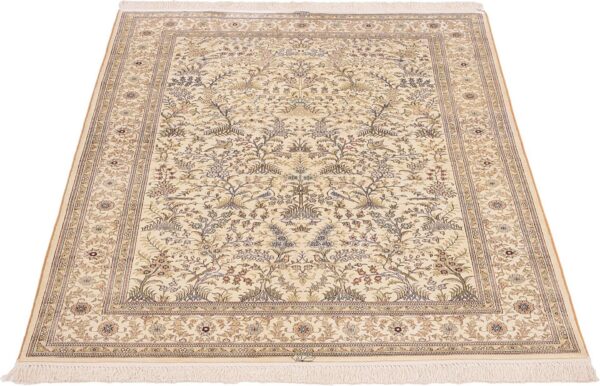 Hereke Orientteppich 126 × 189 cm, Seide, handgeknüpft