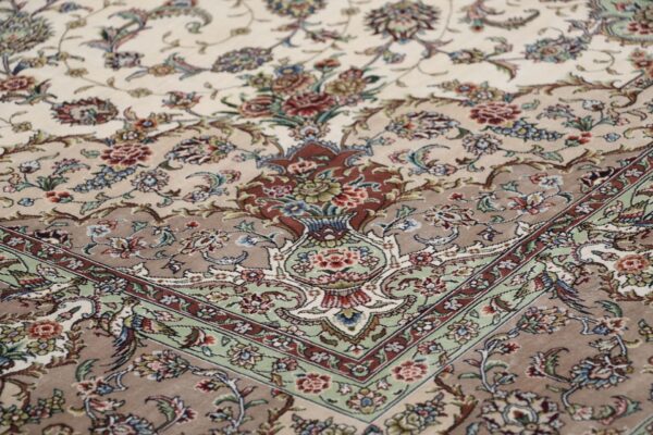 Hereke Orientteppich 171 × 243 cm, Seide, handgeknüpft