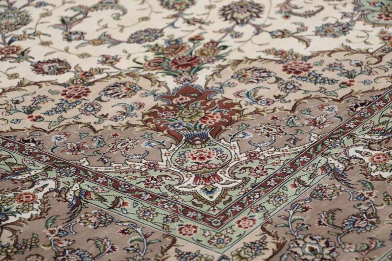 Hereke Orientteppich 171 × 243 cm, Seide, handgeknüpft