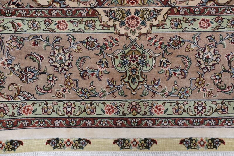 Hereke Orientteppich 171 × 243 cm, Seide, handgeknüpft