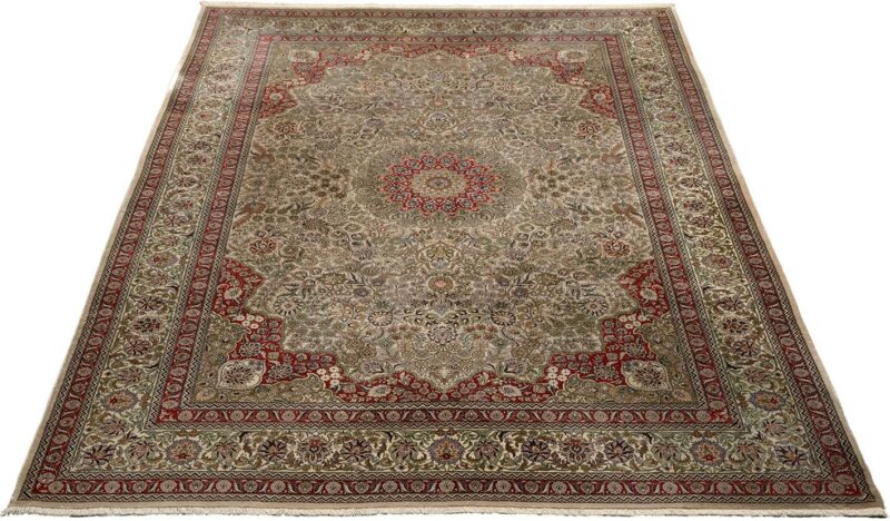 Hereke Orientteppich 179 × 244 cm, Seide, handgeknüpft