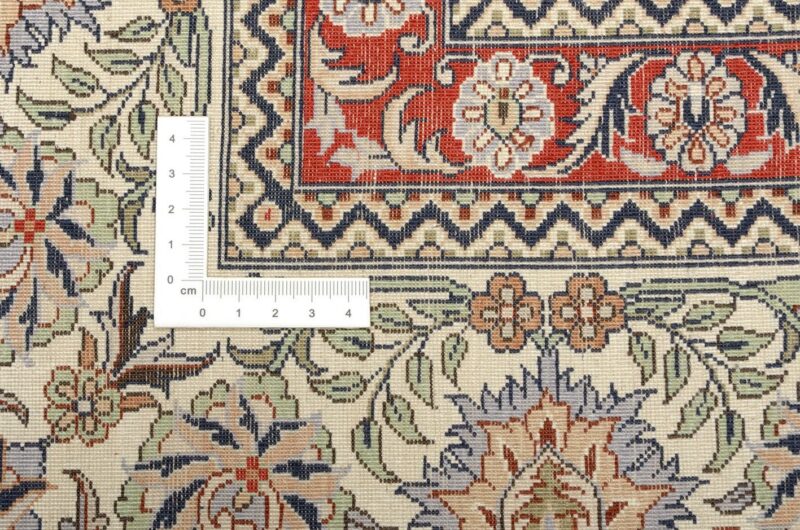 Hereke Orientteppich 179 × 244 cm, Seide, handgeknüpft