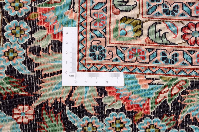Hereke Orientteppich 220 × 311 cm, Seide, handgeknüpft