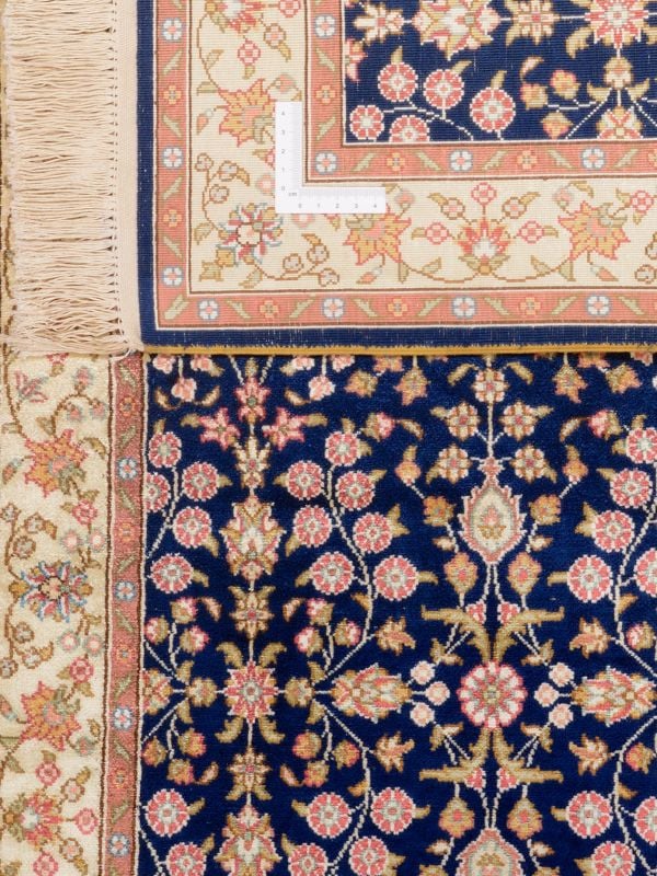 orientteppich-hereke-61-x-93-cm-seide-handgeknupft-2.jpg Hereke Orientteppich 61 × 93 cm, Seide, handgeknüpft
