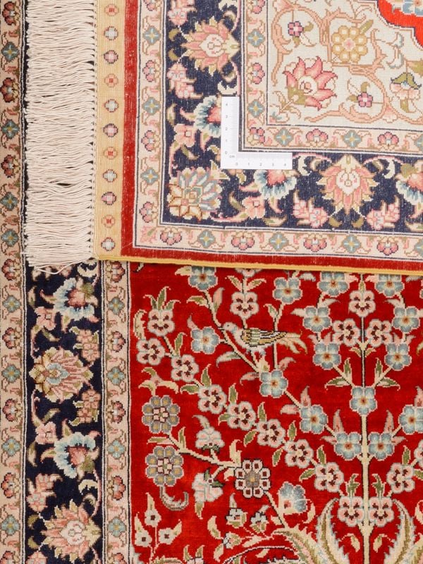 Hereke Orientteppich 62 × 91 cm, Seide, handgeknüpft hochfein