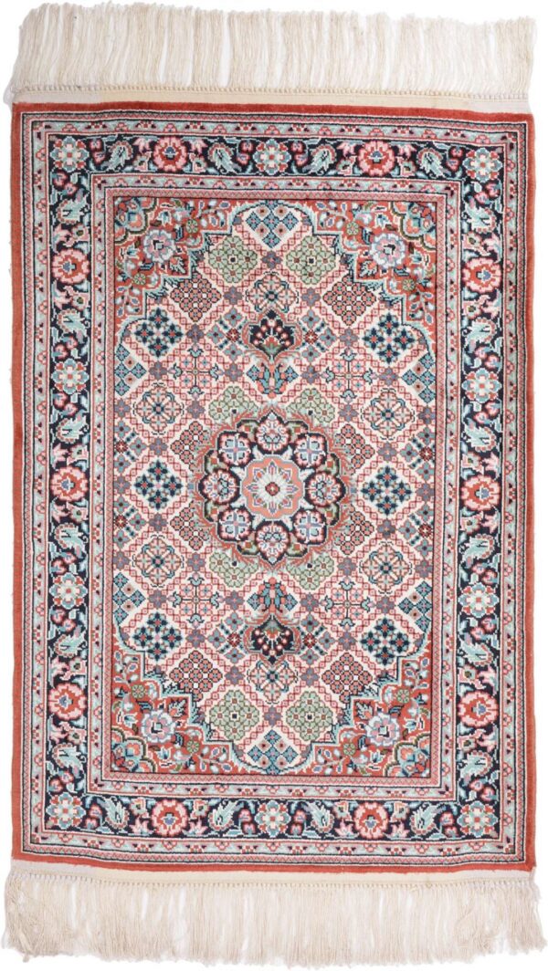 Hereke Orientteppich 63 × 93 cm, Seide, handgeknüpft
