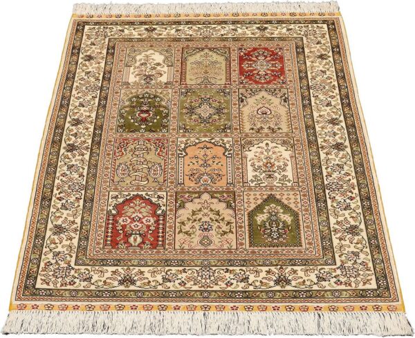 Hereke Orientteppich 79 × 122 cm, Seide, handgeknüpft