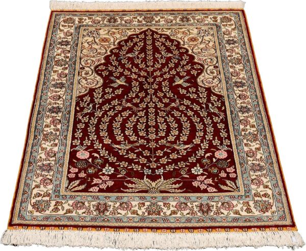 Hereke Orientteppich 79 × 126 cm, Seide, handgeknüpft