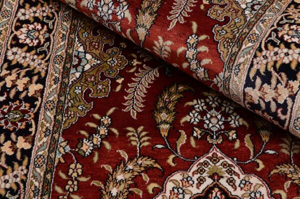 Hereke Orientteppich 79 × 328 cm, Seide, handgeknüpft