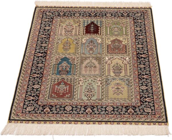 Hereke Orientteppich 80 × 124 cm, Seide, handgeknüpft