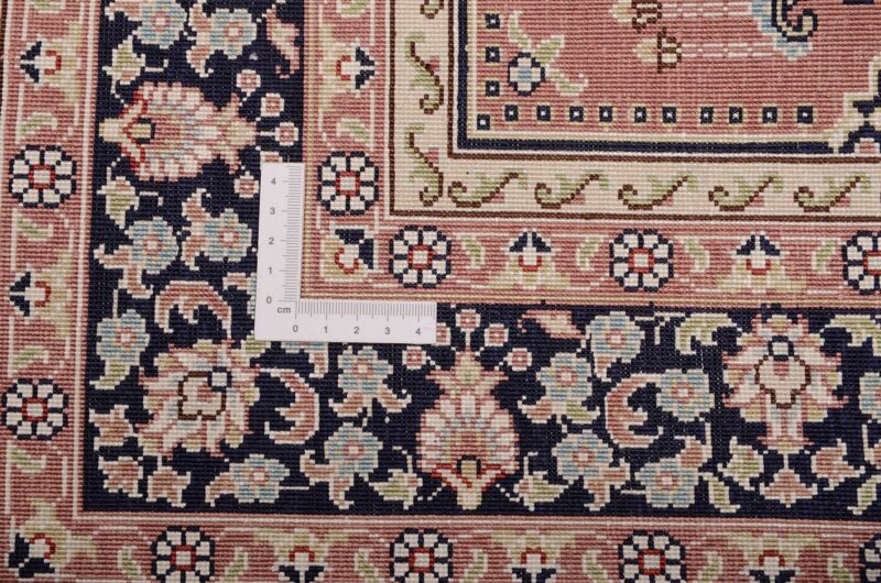 Hereke Orientteppich 80 × 125 cm, Seide, handgeknüpft