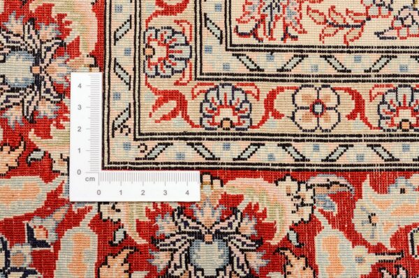 Hereke Orientteppich 91 × 122 cm, Seide, handgeknüpft