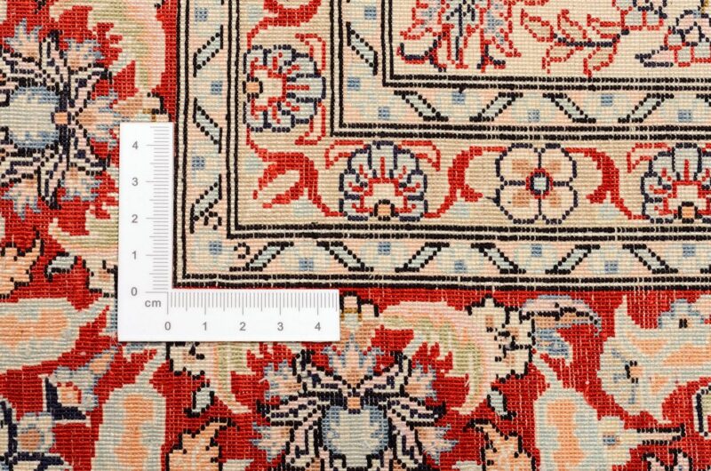 Hereke Orientteppich 91 × 122 cm, Seide, handgeknüpft