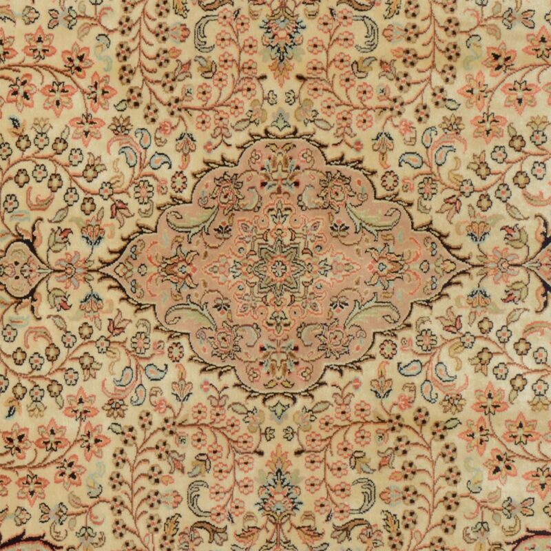 Indien Orientteppich 127 × 182 cm, Seide, handgeknüpft