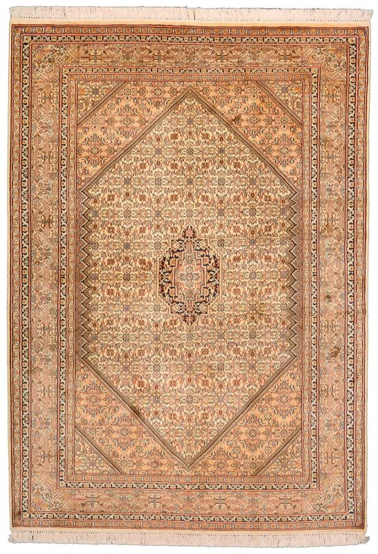 Indien Orientteppich 132 × 186 cm, Seide, handgeknüpft