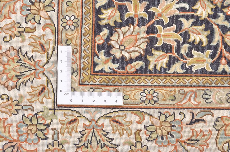 Indien Orientteppich 95 × 155 cm, Seide, handgeknüpft