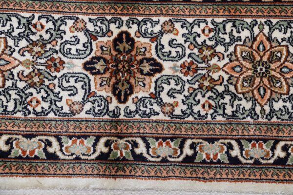 Kaschmir Orientteppich 172 × 246 cm, Seide, handgeknüpft