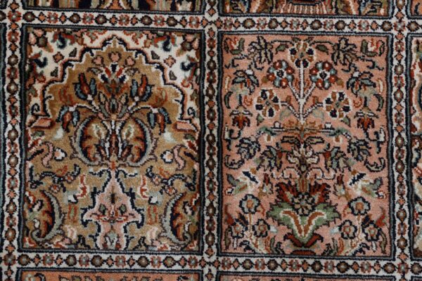 Kaschmir Orientteppich 172 × 246 cm, Seide, handgeknüpft