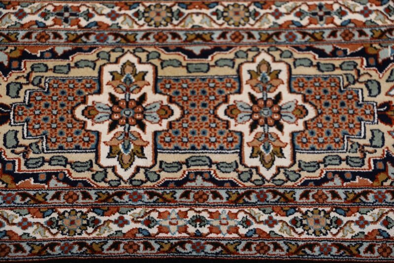 Kaschmir Orientteppich 187 × 183 cm, Seide, handgeknüpft