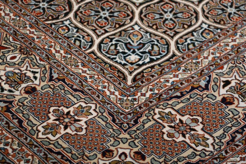 Kaschmir Orientteppich 187 × 183 cm, Seide, handgeknüpft
