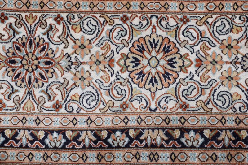Kaschmir Orientteppich 208 × 307 cm, Seide, handgeknüpft fein