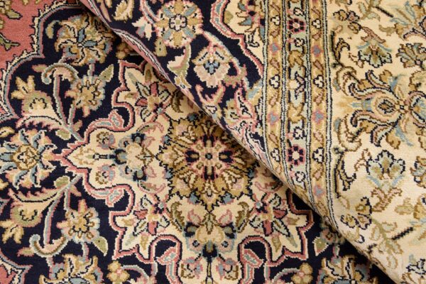 Kashmir Orientteppich 154 × 221 cm, Seide, handgeknüpft