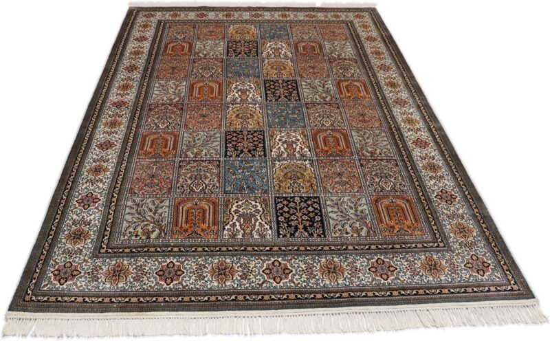 Kashmir Orientteppich 162 × 241 cm, Seide, handgeknüpft
