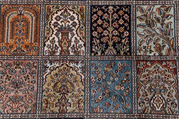 Kashmir Orientteppich 162 × 241 cm, Seide, handgeknüpft