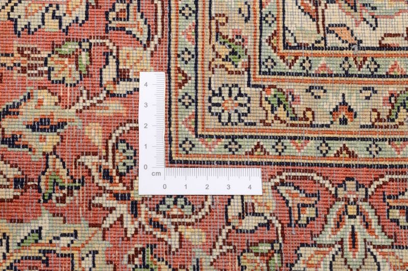 Kashmir Orientteppich 166 × 242 cm, Seide, handgeknüpft edel