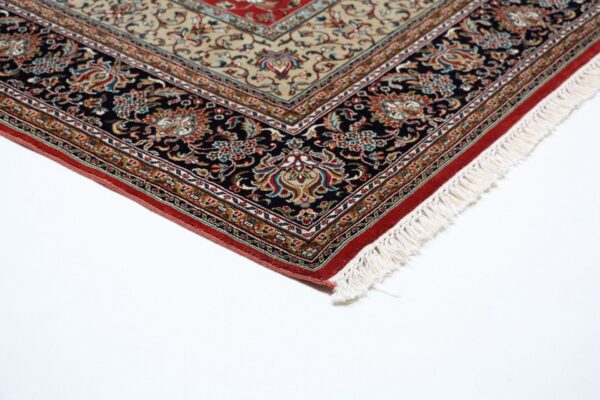Kashmir Orientteppich 168 × 239 cm, Seide, handgeknüpft Pastell