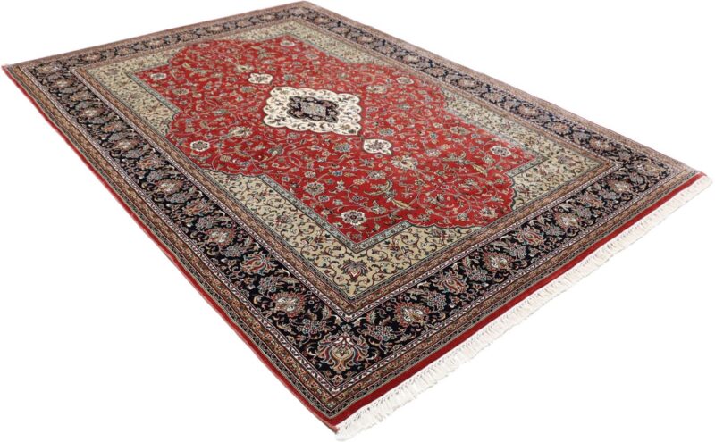 Kashmir Orientteppich 168 × 239 cm, Seide, handgeknüpft Pastell