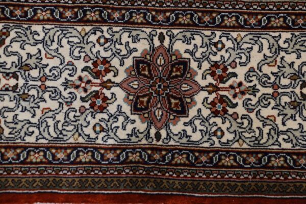 Kashmir Orientteppich 168 × 245 cm, Seide, handgeknüpft