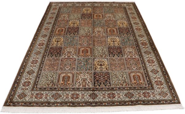 Kashmir Orientteppich 169 × 244 cm, Seide, handgeknüpft