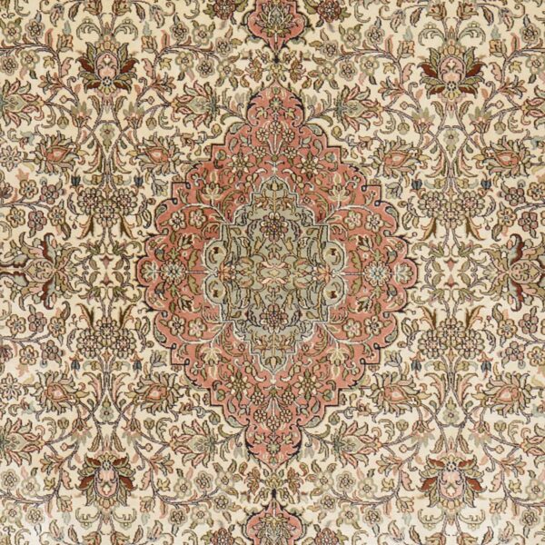 Kashmir Orientteppich 169 × 252 cm, Seide, handgeknüpft