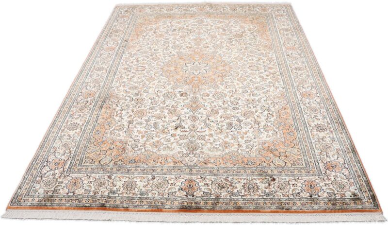 Kashmir Orientteppich 169 × 254 cm, Seide, handgeknüpft