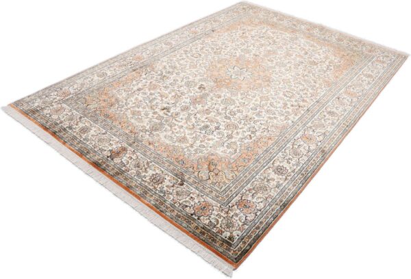 Kashmir Orientteppich 169 × 254 cm, Seide, handgeknüpft