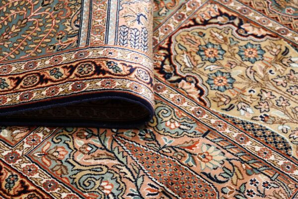 Kashmir Orientteppich 170 × 250 cm, Seide, handgeknüpft