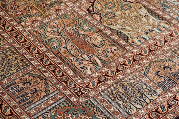 Kashmir Orientteppich 170 × 250 cm, Seide, handgeknüpft