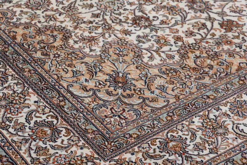 Kashmir Orientteppich 171 × 243 cm, Seide, handgeknüpft Pastell