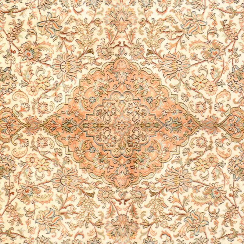 Kashmir Orientteppich 172 × 256 cm, Seide, handgeknüpft