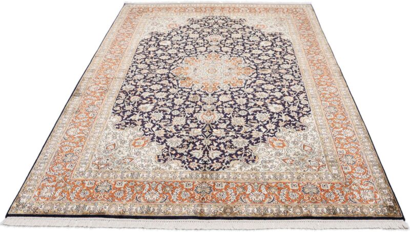 Kashmir Orientteppich 175 × 245 cm, Seide, handgeknüpft