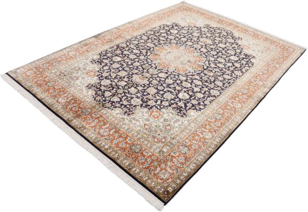 Kashmir Orientteppich 175 × 245 cm, Seide, handgeknüpft
