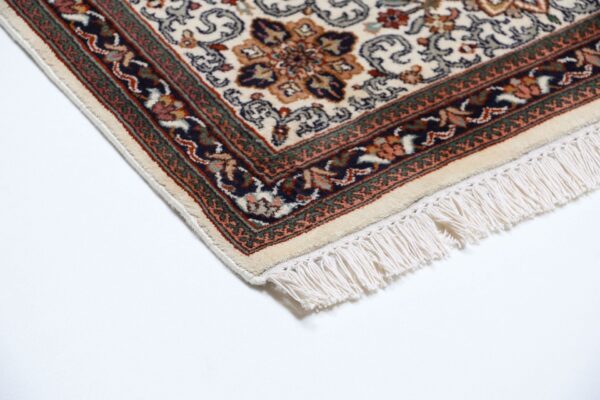 Kashmir Orientteppich 175 × 246 cm, Seide, handgeknüpft