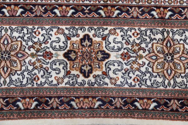 Kashmir Orientteppich 175 × 246 cm, Seide, handgeknüpft