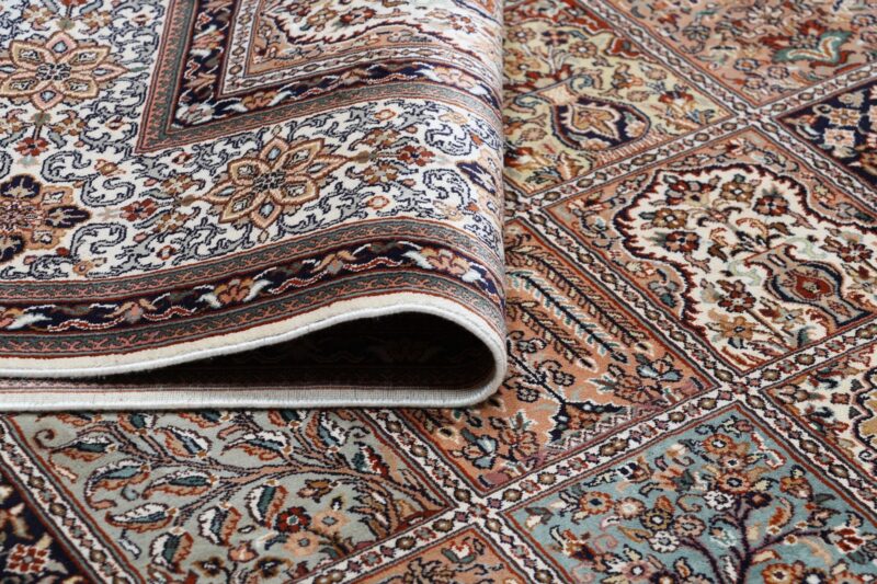 Kashmir Orientteppich 175 × 246 cm, Seide, handgeknüpft