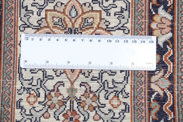 Kashmir Orientteppich 175 × 246 cm, Seide, handgeknüpft